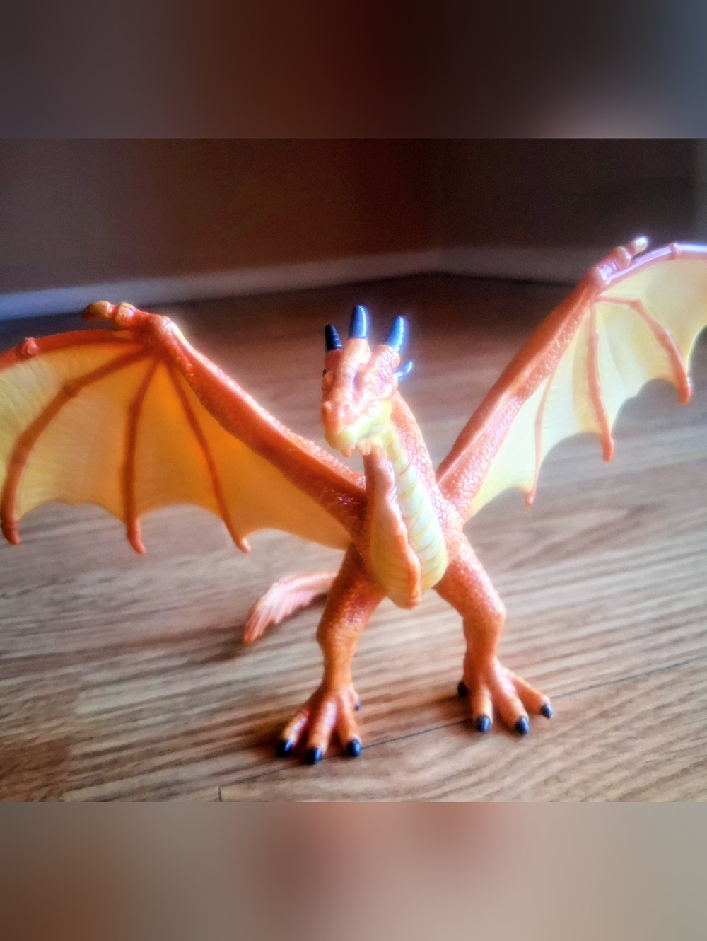 Mythical Dinosaur By SAFARI Ltd.